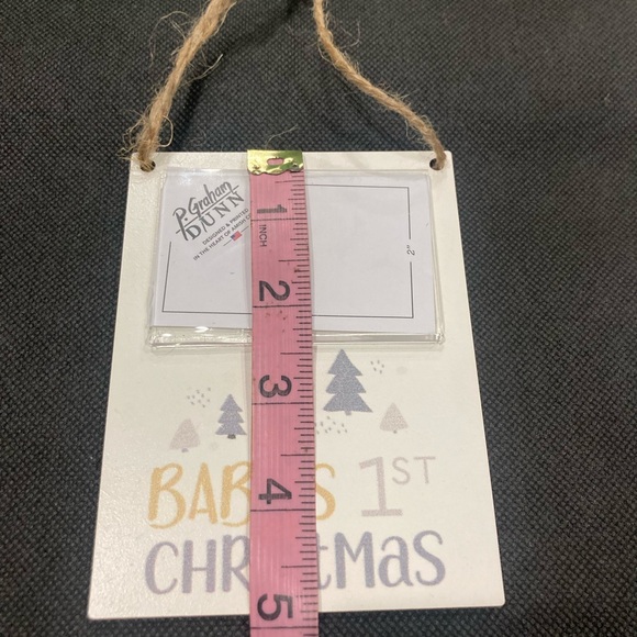 Wooden Baby’s 1st Christmas wooden hanging frame from P. Graham Dunn - Picture 4 of 5